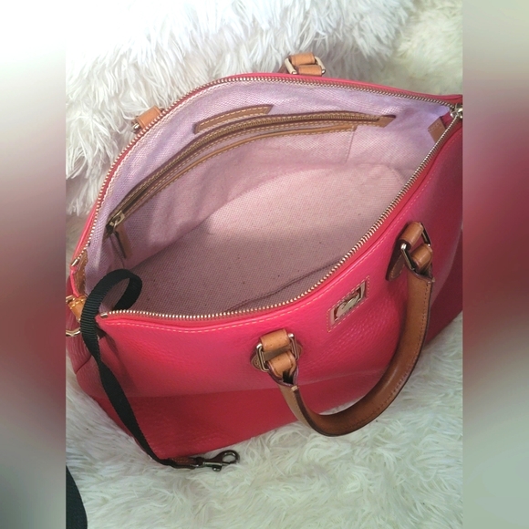 Pink Dooney and Bourke Purse - Picture 15 of 16